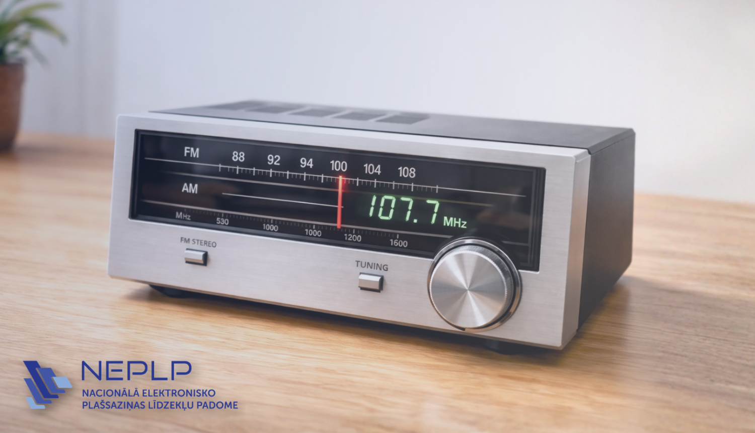 Izsludināts konkurss par apraides tiesību piešķiršanu radio programmas veidošanai vai apraides aptveršanas zonas palielināšanai Rīgā